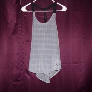 NIKE DRI FIT WORKOUT TOP!! SOZE SMALL